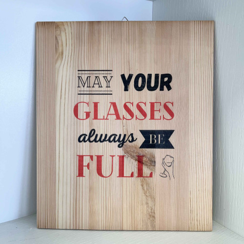 Stampa su legno con frase vino