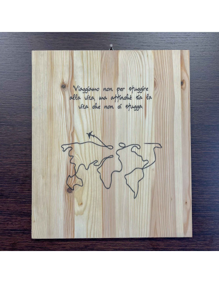 Stampa su legno con frase viaggiare