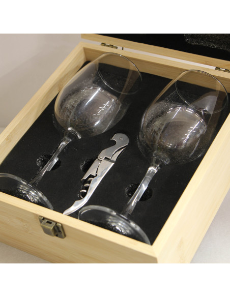 CONFEZIONE REGALO IN BAMBOO CON CALICI E CAVATAPPI
